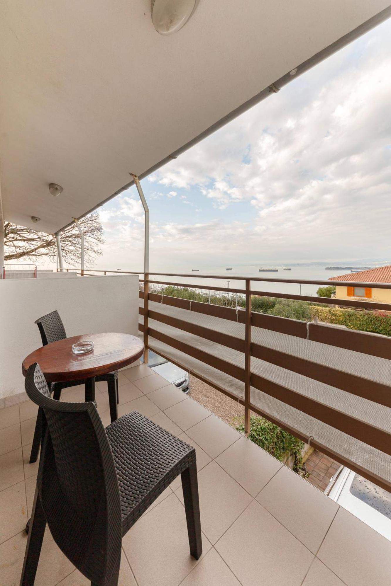 Apartma Gaja Копер Екстериор снимка